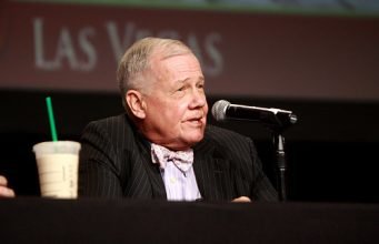 짐 로저스의 장담과 실제 투자 행태 짐 로저스